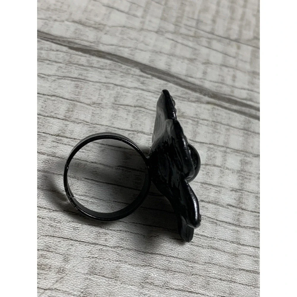 Black Flower Statement Ring Grey Rhinestone Cocktail Ring Size 6.5 Gothic Edgy